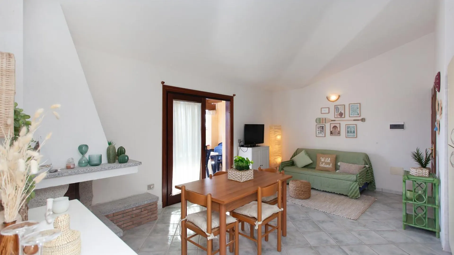 Villino Ponza Apartment San Teodoro  Italy